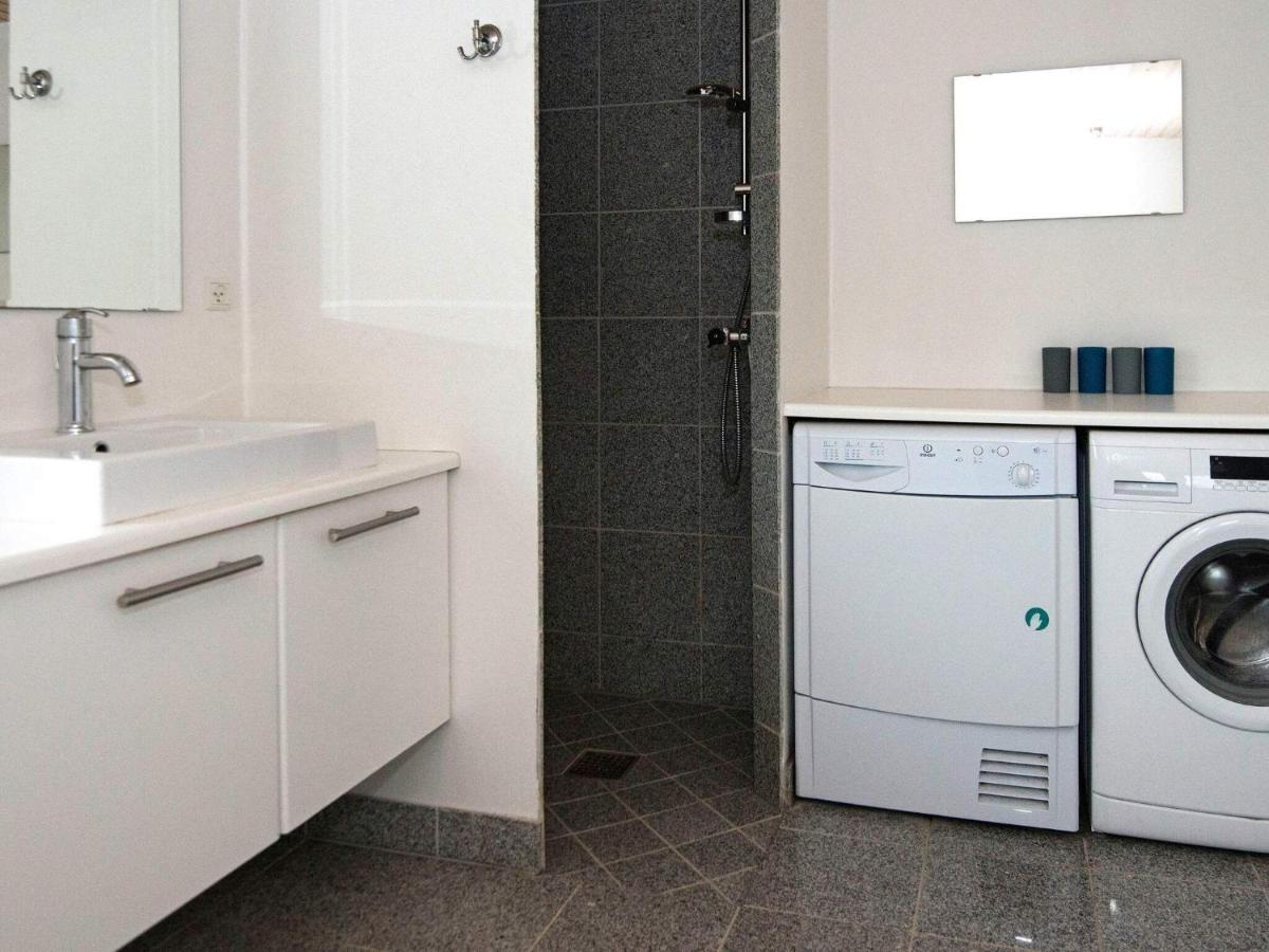 8 Person Holiday Home In Ebeltoft Esterno foto